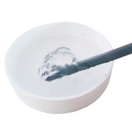 Cyclopentasiloxane et diméthicone Vinyle diméthicone crosspolymère élastomères de silicone Bonne stabilité