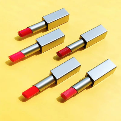 Matériau de base de la graisse liquide octyldodécyl myristate avec une excellente dispersibilité des pigments pour les cosmétiques de couleur