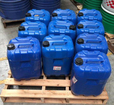 PEG-6 Caprylique / Capric Démaquillant Émulsifiant A une bonne capacité de nettoyage et d'émulsification Liquide jaunâtre