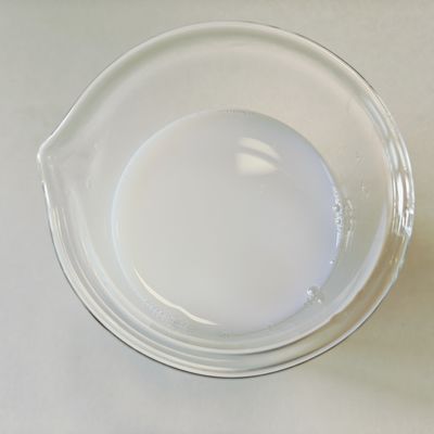 Emulsion de copolymère acrylique de styrène pour les soins de la peau Liquide Modificateurs d'apparence hydratant Brillance Blancheur Cas 9010-92-8