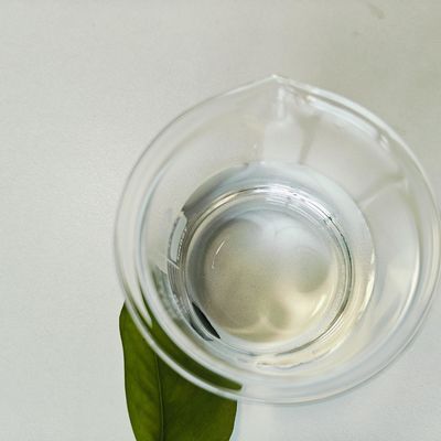 Graisse liquide/agent dispersant avec une excellente dispersibilité des pigments pour les cosmétiques de couleur