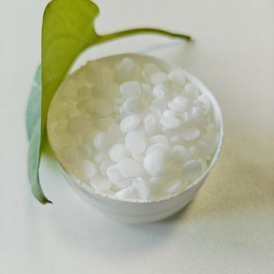 PEG-100 stéarate glycéryl stéarate CAS 9004-99-3&amp; 123-94-4 Émulsifiant pour les soins personnels et les cosmétiques