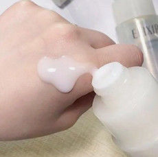 CAS 827596-80-5 PEG-30 Dipolyhydroxystearate émulsifiant W/O pour les applications cosmétiques