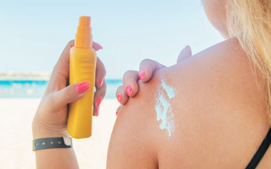CAS 120486-24-0 Émulsifiant cosmétique à base de polyglycéryl-2 triisotearate pour écran solaire imperméable