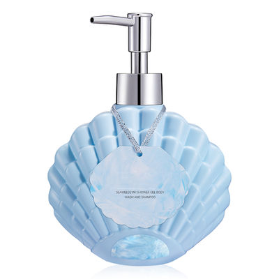 Cas 112 03 8 Le chlorure de steartrimonium Beige à jaune clair Liquide surfactant cationique rend les cheveux doux et soyeux