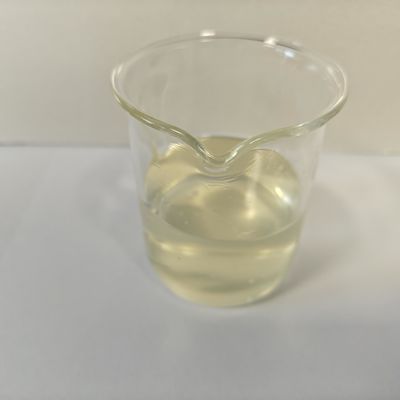 Cas 112 03 8 Chlorure de steartrimonium Surfactant cationique cationique ayant des propriétés antistatiques et conditionnantes